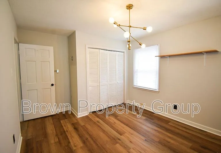 1733 Swann St — Photo 12