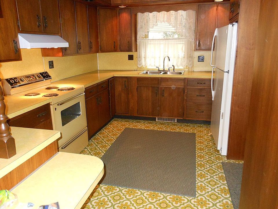 2nd image of 515 N 10th St