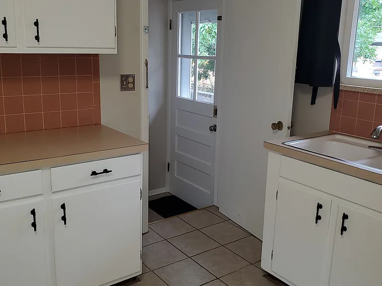 1162 W Ida Ave #B — Photo 25