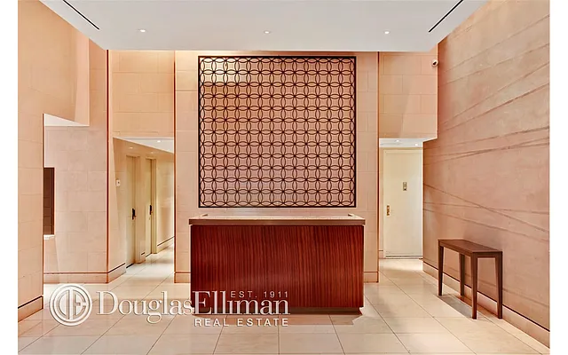 Rented by Douglas Elliman | media 22