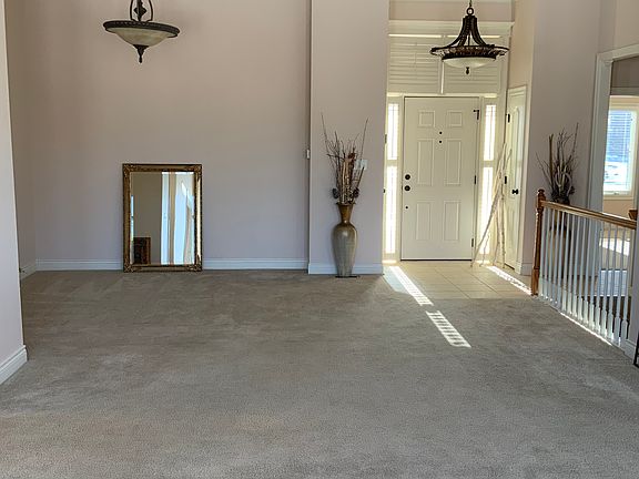 4th image of 1320 NE Timbercreek Dr