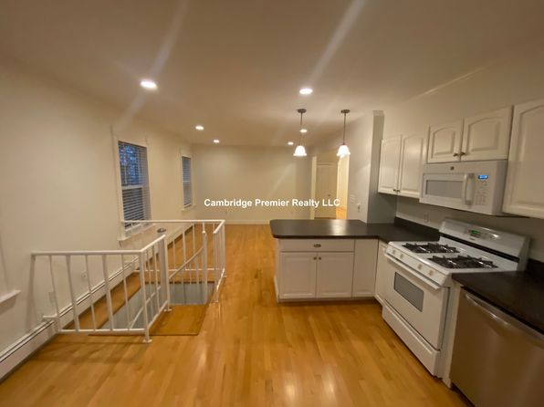 79 Kirkland St #1