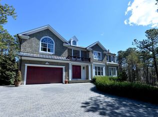 215 Depot Rd, Southampton, NY 11968