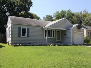 1325 N Pauline St, Augusta, KS 67010
