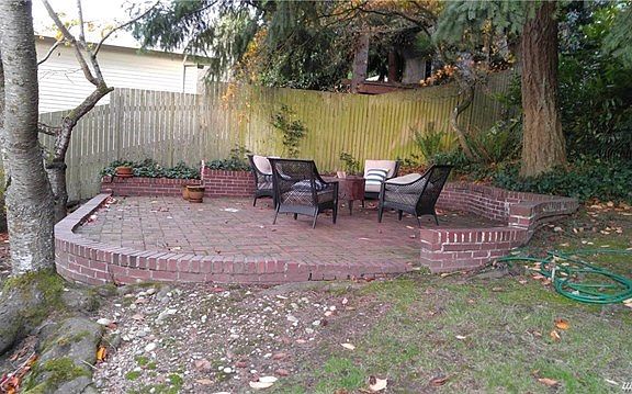 3rd image of 8300 Overlake Dr W
