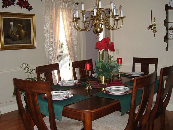 formal dinning room