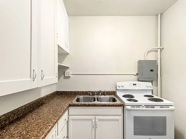 St Key Apartments — Photo 20