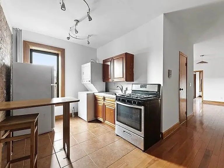 2248 1st Ave #9 — Photo 8