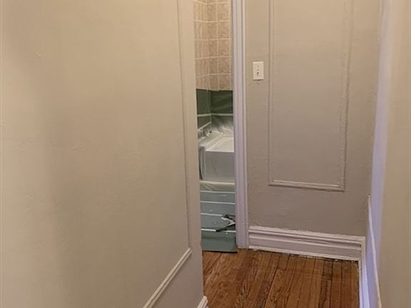 5th image of 4535 44th St APT 5B