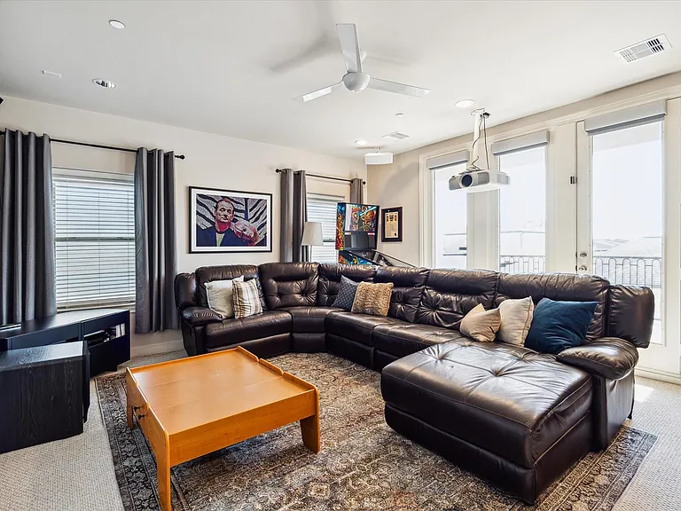 2717 Cohn St — Photo 30
