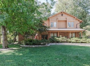 1925 Lone Trail Ln, Chesterfield, MO 63017