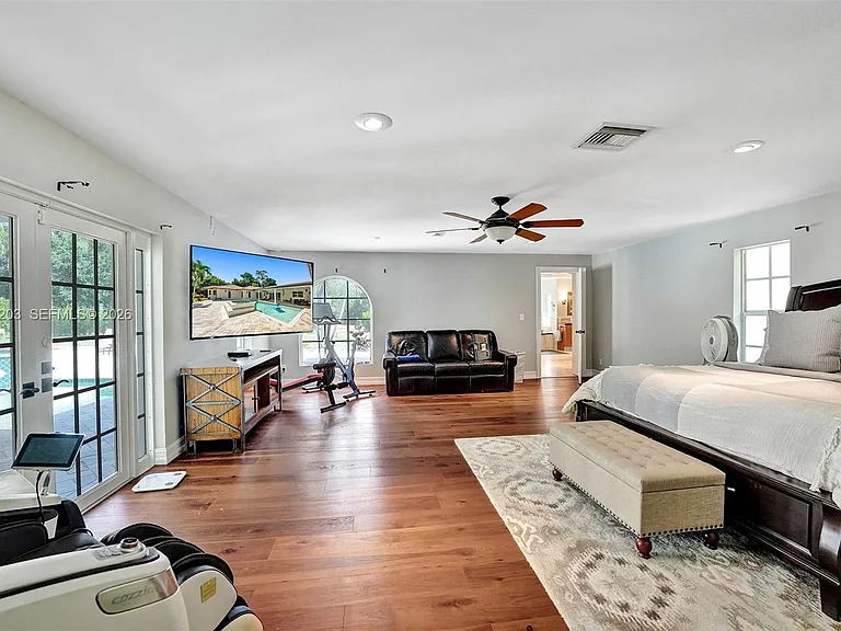 22180 Woodset Ln — Photo 30