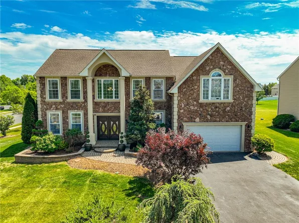 1101 Presidential Dr, Quakertown, PA 18951