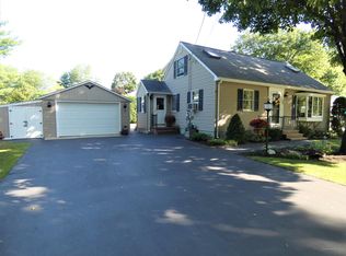 25 Puritan Dr, Westbrook, ME 04092