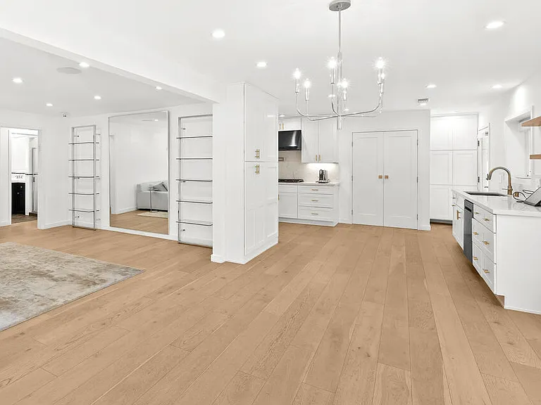 9007 David Ave — Photo 10