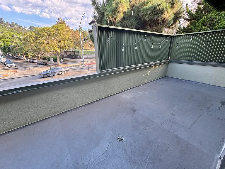 1848 Silver Lake Blvd — Photo 9