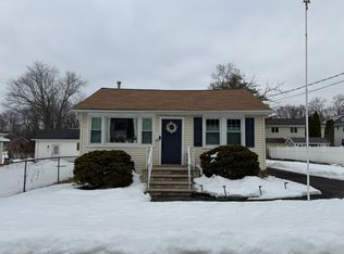 11 Fairfield Rd, Parsippany, NJ 07054