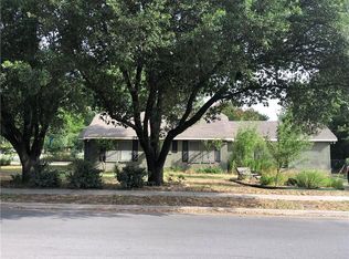 1308 Poindexter Ave, Cleburne, TX 76033