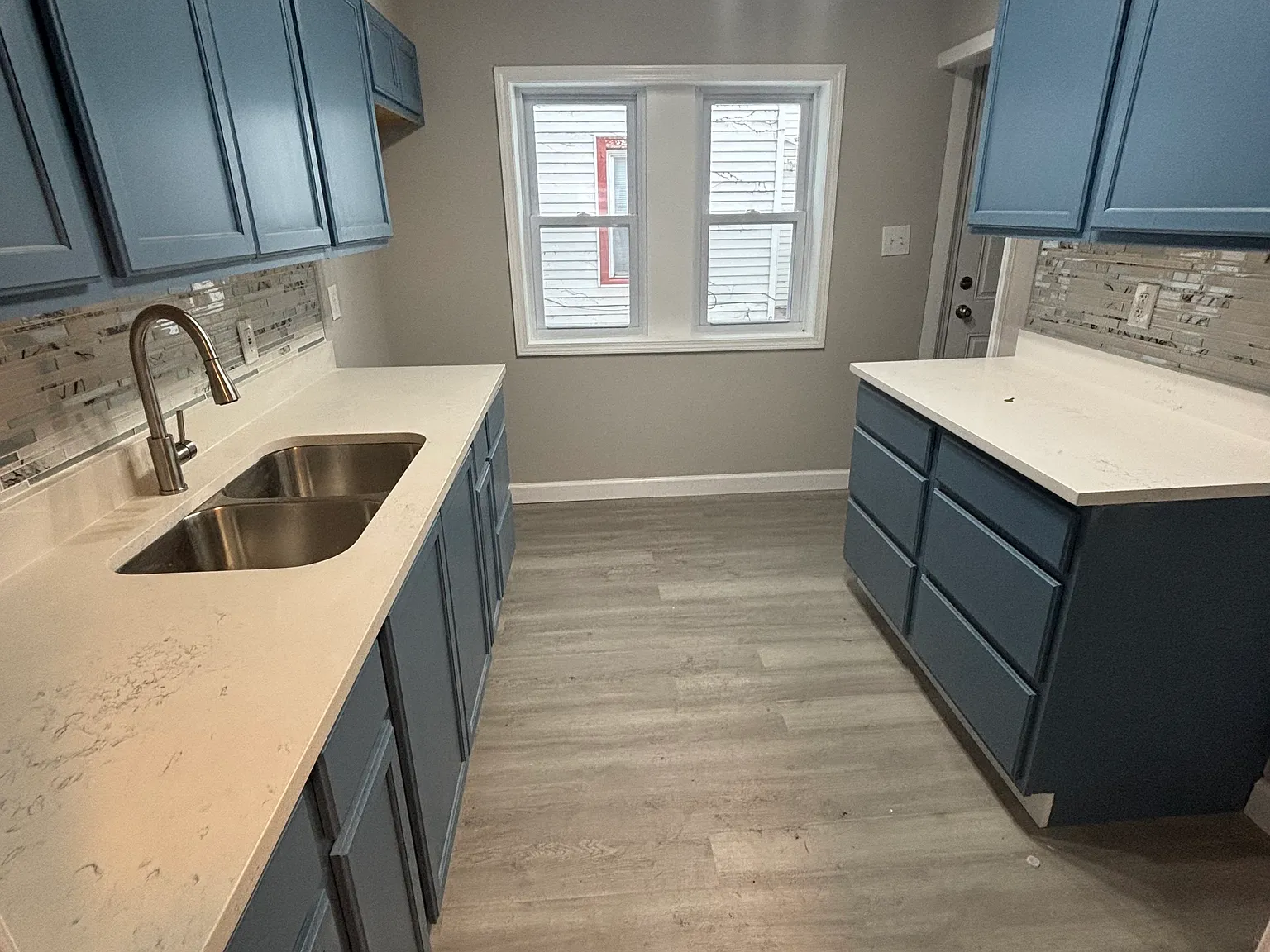 4 bed, 1984 sqft, $1,800 — Photo 3
