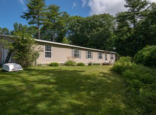 15 Danielle Dr, Topsham, ME 04086