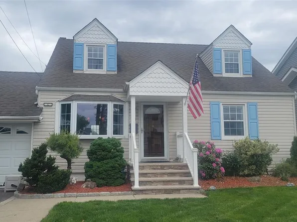 23 William St, Saddle Brook, NJ 07663
