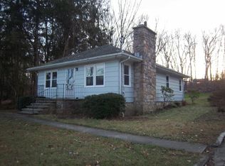 897 Colonel Ledyard Hwy, Ledyard, CT 06339