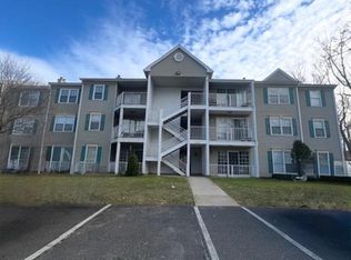 69 Iroquois Dr #15, Galloway, NJ 08205