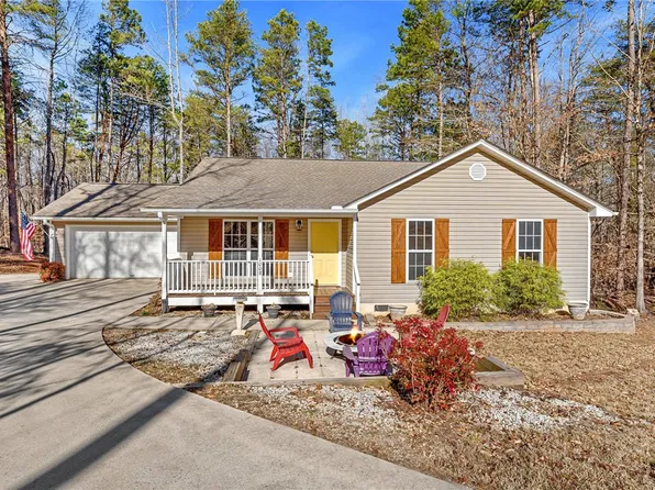 1008 Chickasaw Dr, Westminster, SC 29693