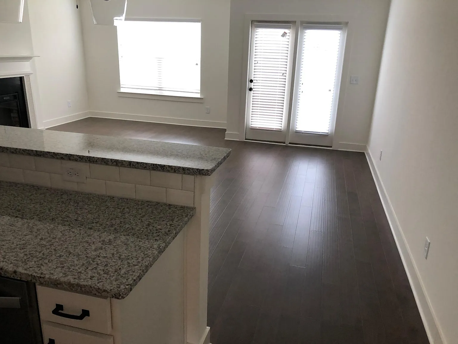 3 bed, 2.5 bath, 1500 sqft, $1,950 — Photo 3