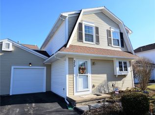 372 Lenora Ln, Webster, NY 14580