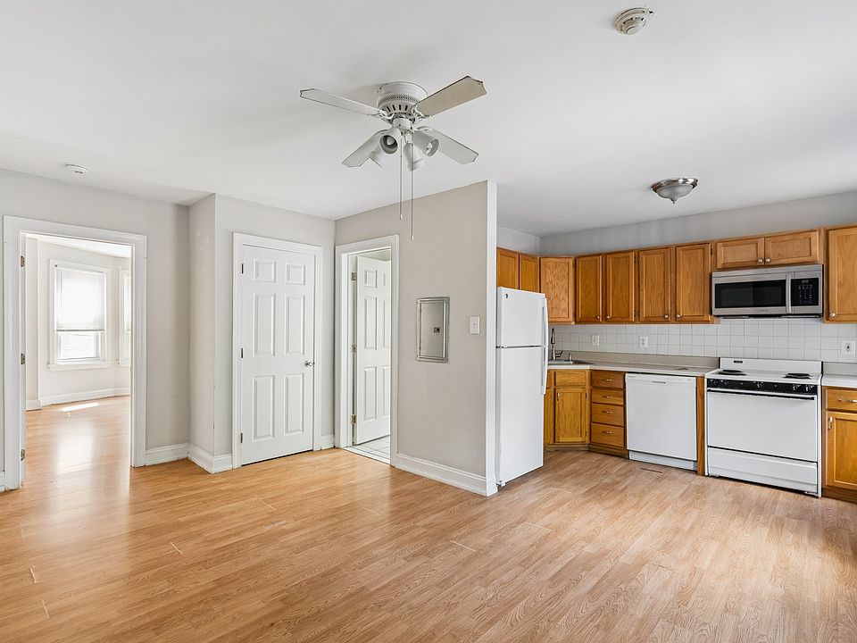 1st image of 4161 Ridge Ave #3R