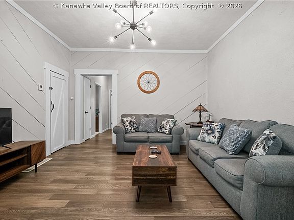5th image of 4820 Washington St W
