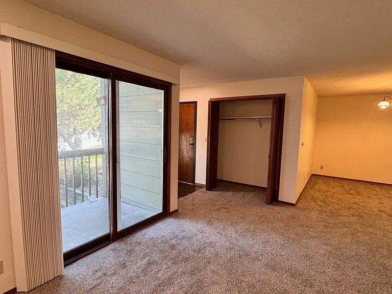 3900-3951 Doral Dr — Photo 10