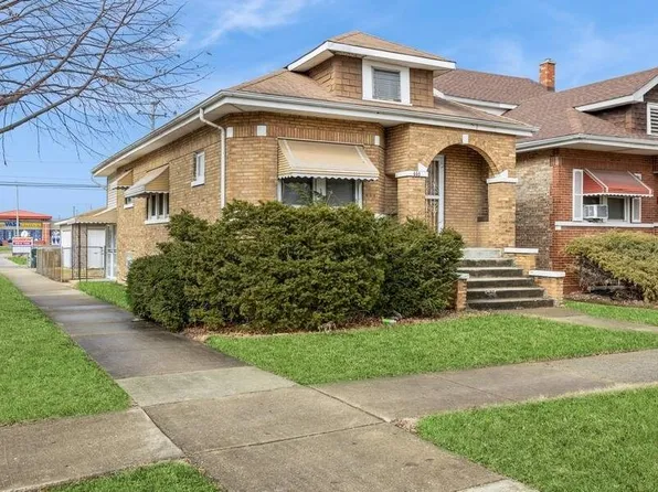 446 S 24th Ave, Bellwood, IL 60104