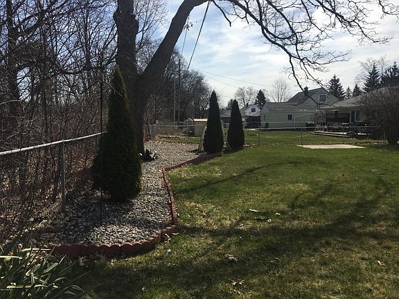 3rd image of 521 Eastfield Dr