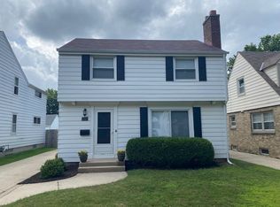 5319 N Kent Ave, Whitefish Bay, WI 53217