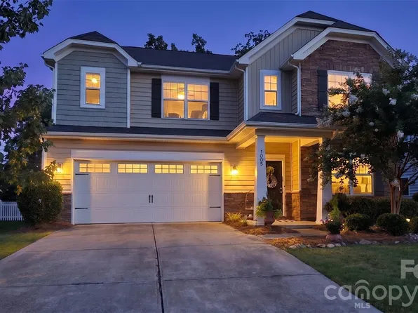 1005 Wainscott Dr, Waxhaw, NC 28173