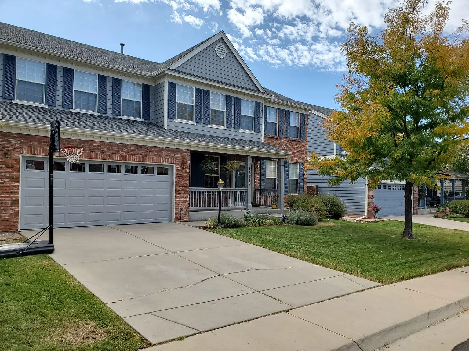 5 bed, 3927 sqft, $3,950 — Photo 1