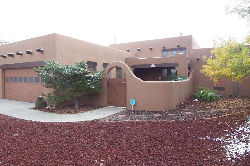 1st image of 3812 Yellowstone Dr