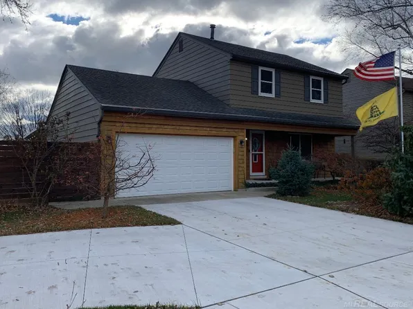 27272 Karen Marie Dr, Chesterfield, MI 48051