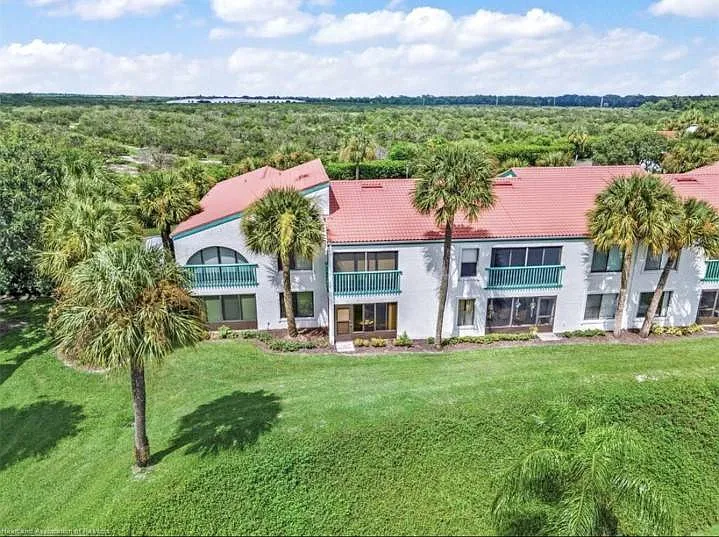 4801 Casablanca Cir — Photo 30
