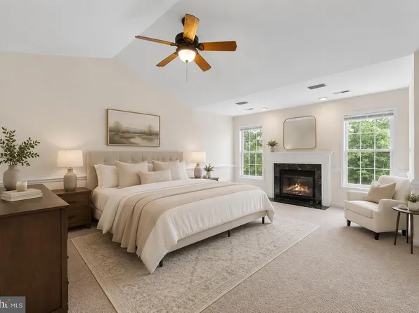 14 Regiment Ln, Fredericksburg, VA 22405