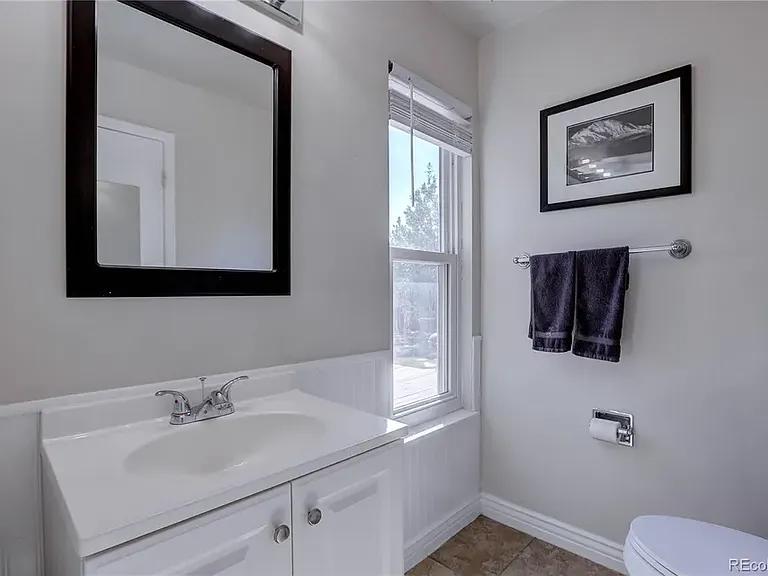 3422 S Holland Way — Photo 10