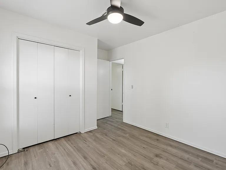 2700 E Shoreridge Ave #2700 — Photo 30