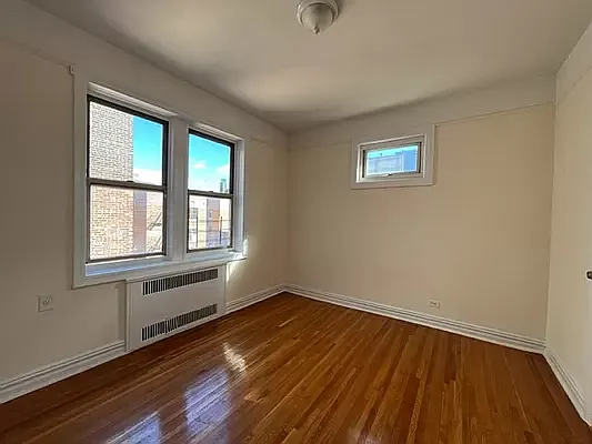 Rented by Queens Apartments Realty LLC | media 21