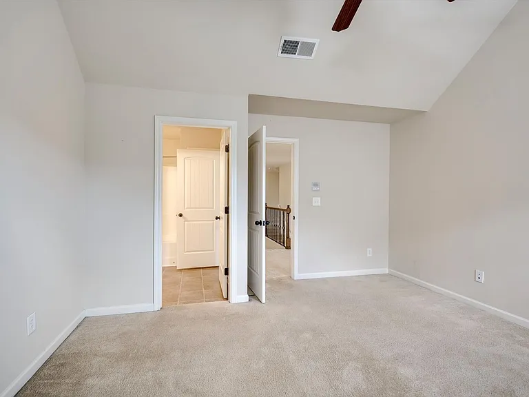 542 Oconee Cir — Photo 42