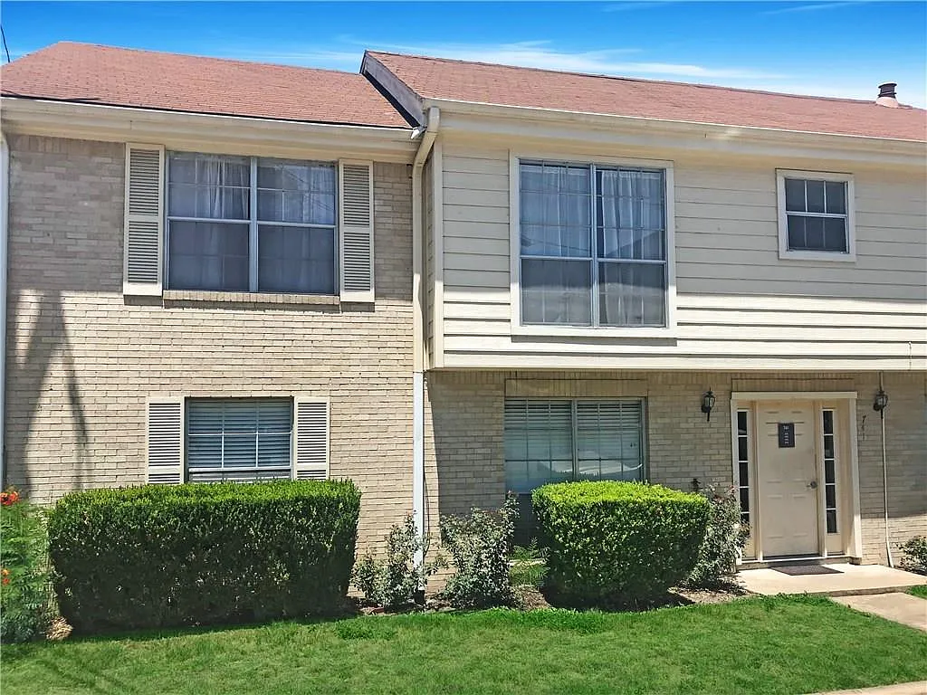 1 bed, 1.0 bath, 732 sqft, $1,475 — Photo 2