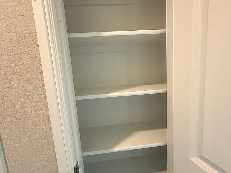 1353 Dillard Creek Dr — Photo 6