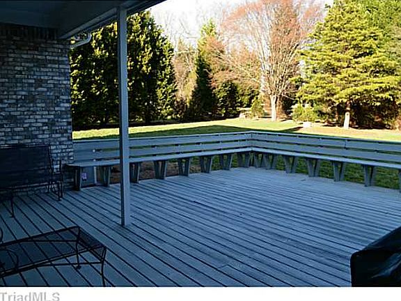 3rd image of 4005 Smithfield Dr