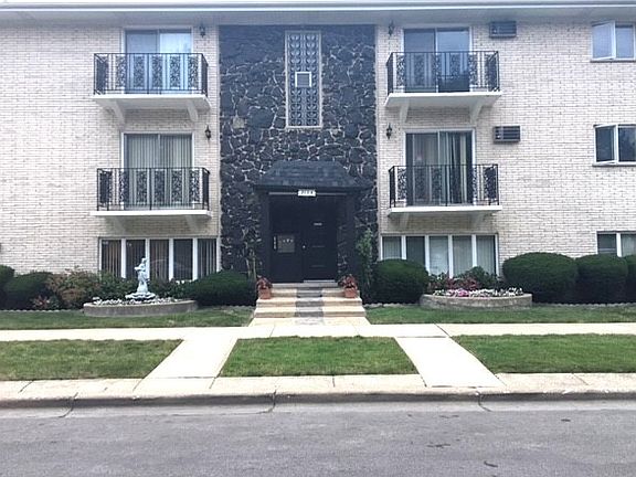 2nd image of 2104 N 74th Ct APT 1